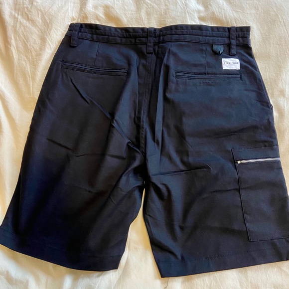 Men’s black shorts. Five four. - Picture 3 of 3